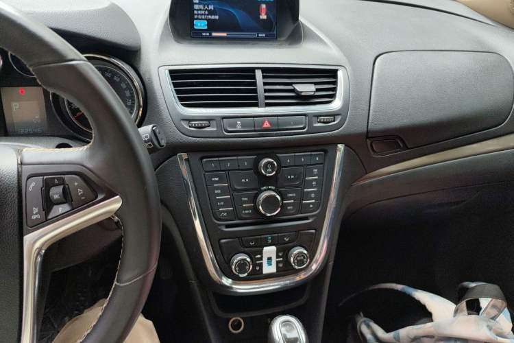 Used Buick Encore 2013 1.4T Automatic Two-Wheel Drive Leading Model Audio And AC Panel