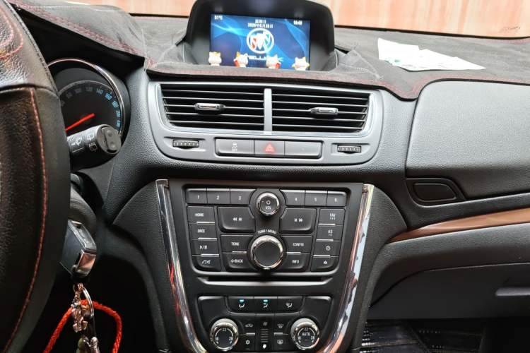Used Buick Encore 2013 1.4T Automatic Two-Wheel Drive Leading Model Audio And AC Panel