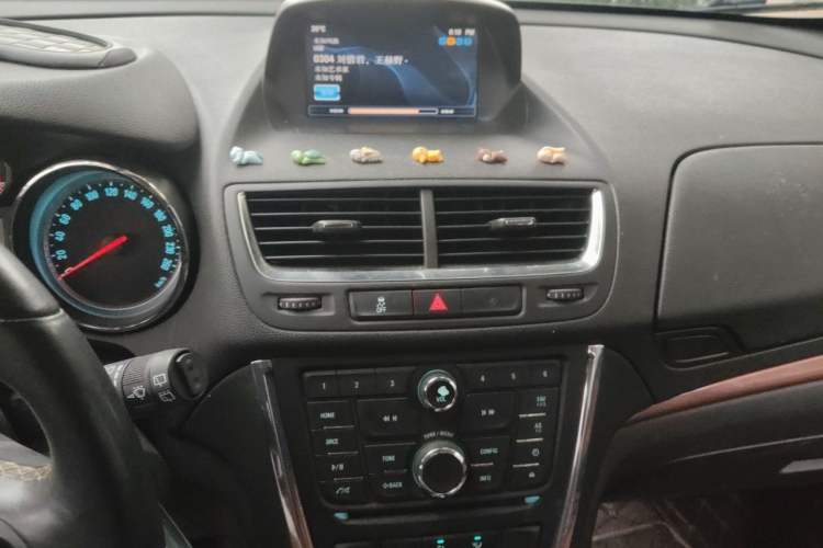 Used Buick Encore 2013 1.4T Automatic Two-Wheel Drive Leading Model Audio And AC Panel