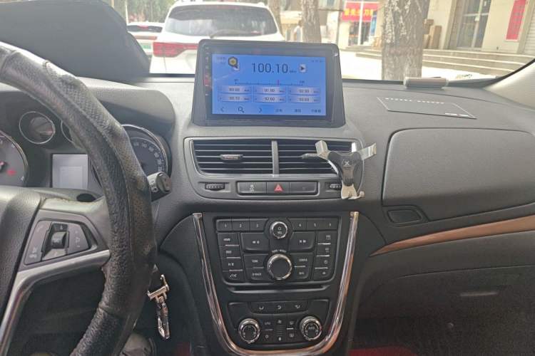 Used Buick Encore 2013 1.4T Automatic Two-Wheel Drive Leading Model Audio And AC Panel