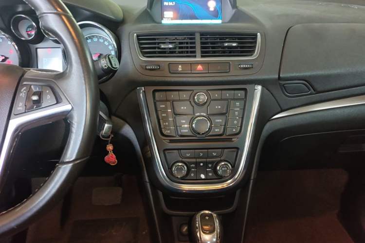 Used Buick Encore 2013 1.4T Automatic Two-Wheel Drive Leading Model Audio And AC Panel