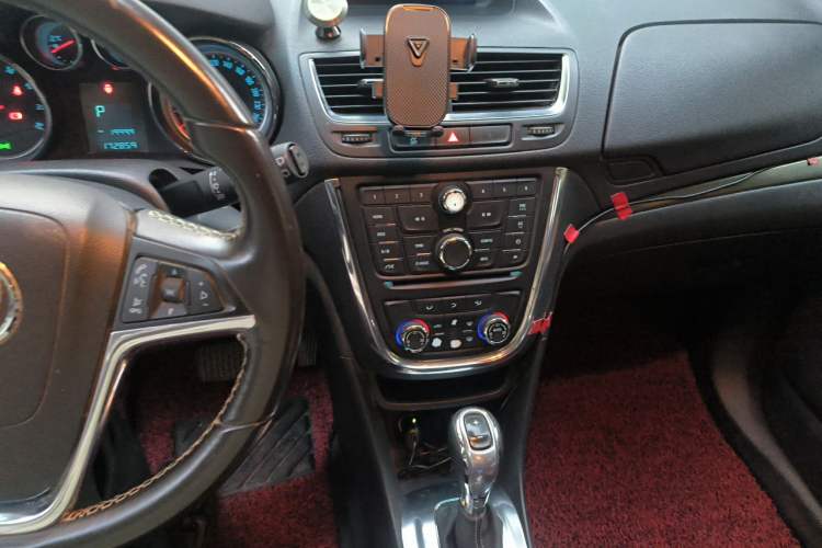 Used Buick Encore 2013 1.4T Automatic Two-Wheel Drive Leading Model Audio And AC Panel