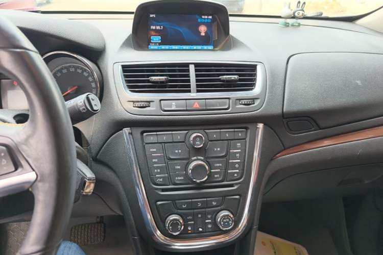 Used Buick Encore 2013 1.4T Automatic Two-Wheel Drive Leading Model Audio And AC Panel