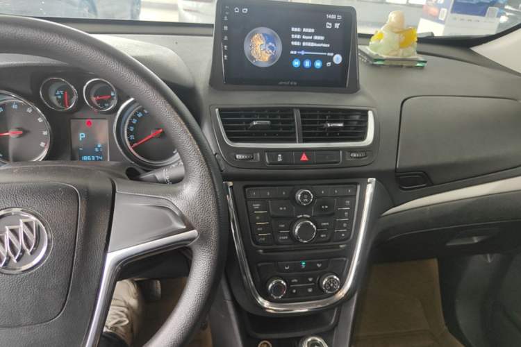Used Buick Encore 2013 1.4T Automatic Two-Wheel Drive Elite Model Audio And AC Panel