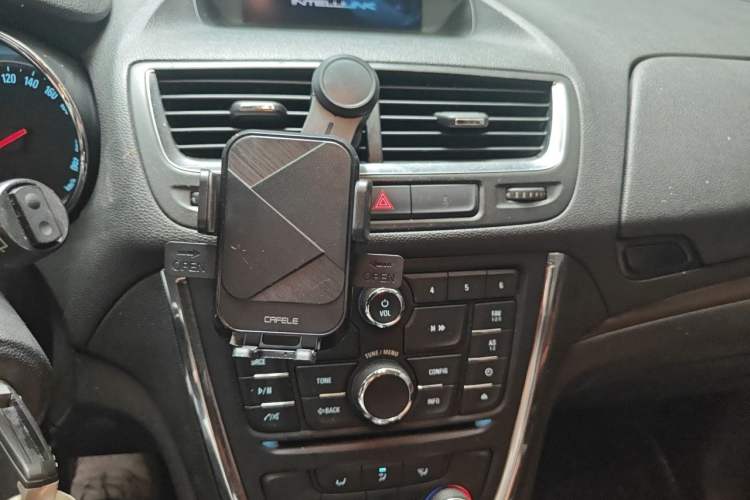 Used Buick Encore 2013 1.4T Automatic Two-Wheel Drive Leading Model Audio And AC Panel