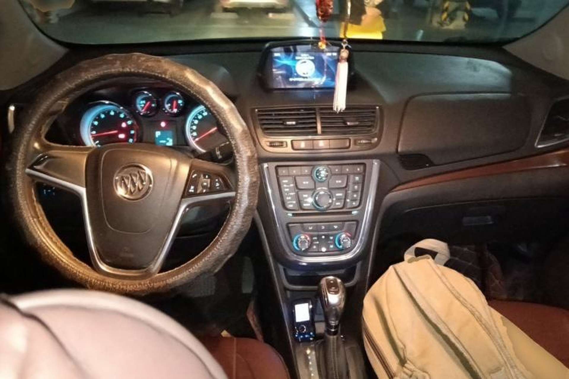 Used Buick Encore 2013 1.4T Automatic Two-Wheel Drive Leading Model Center Console