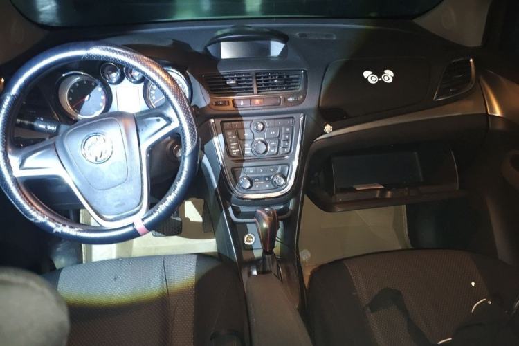 Used Buick Encore 2013 1.4T Automatic Two-Wheel Drive Elite Model Center Console