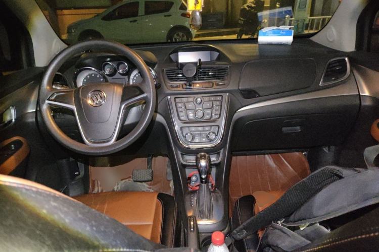 Used Buick Encore 2013 1.4T Automatic Two-Wheel Drive Elite Model Center Console
