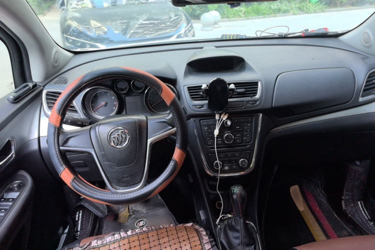 Used Buick Encore 2013 1.4T Manual Two-Wheel Drive Entry Model Center Console