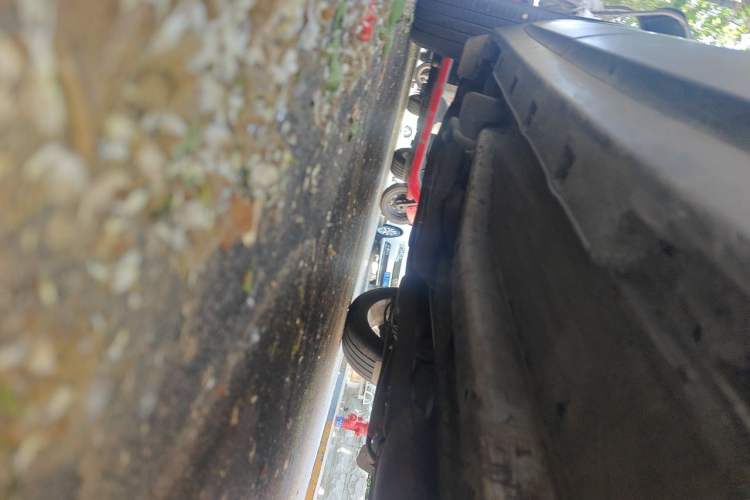 Used Buick Encore 2013 1.4T Automatic All-Wheel Drive Flagship Edition Chassis Front Right