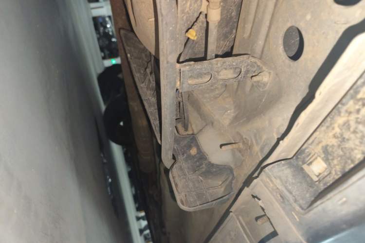 Used Buick Encore 2013 1.4T Manual Two-Wheel Drive Entry Model Chassis Rear Right