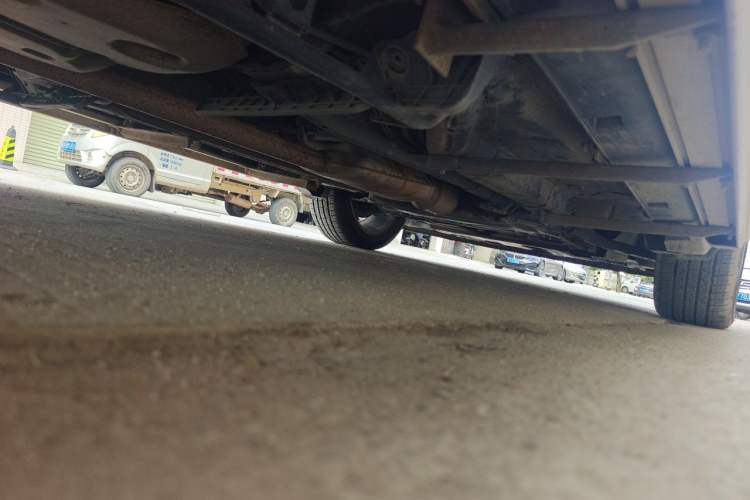Used Buick Encore 2013 1.4T Automatic All-Wheel Drive Flagship Edition Chassis Rear Right