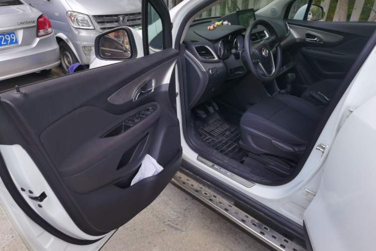 Used Buick Encore 2013 1.4T Manual Two-Wheel Drive Entry Model Driver Seat