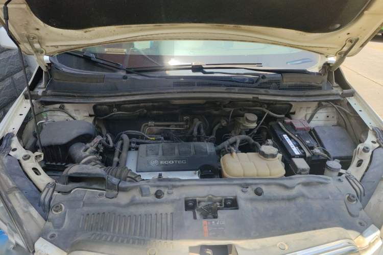 Used Buick Encore 2013 1.4T Automatic Two-Wheel Drive Leading Model Engine Bay