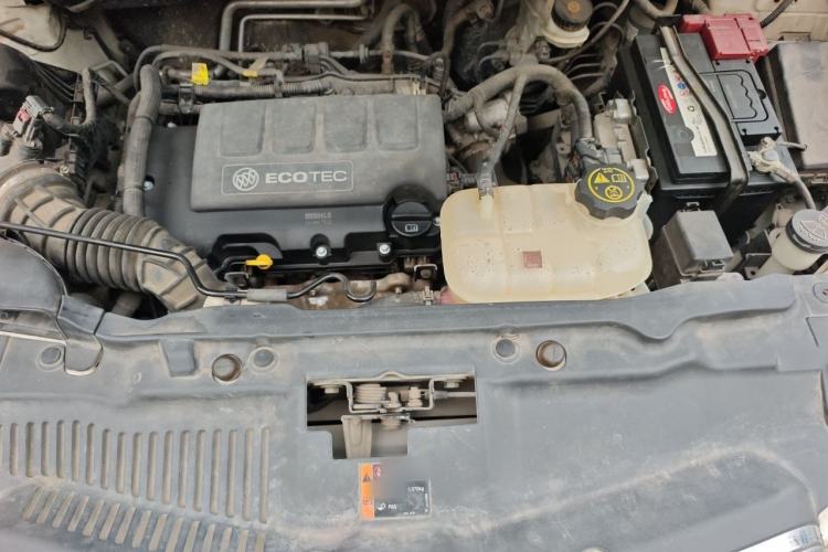 Used Buick Encore 2013 1.4T Automatic Two-Wheel Drive Elite Model Engine Bay