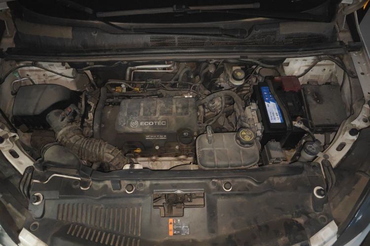 Used Buick Encore 2013 1.4T Automatic All-Wheel Drive Flagship Edition Engine Bay