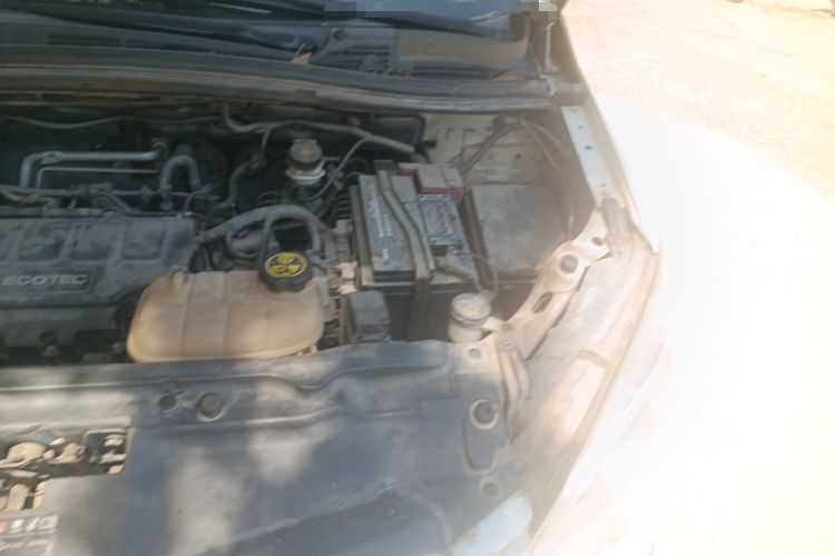 Used Buick Encore 2013 1.4T Automatic Two-Wheel Drive Elite Model Engine Bay Left