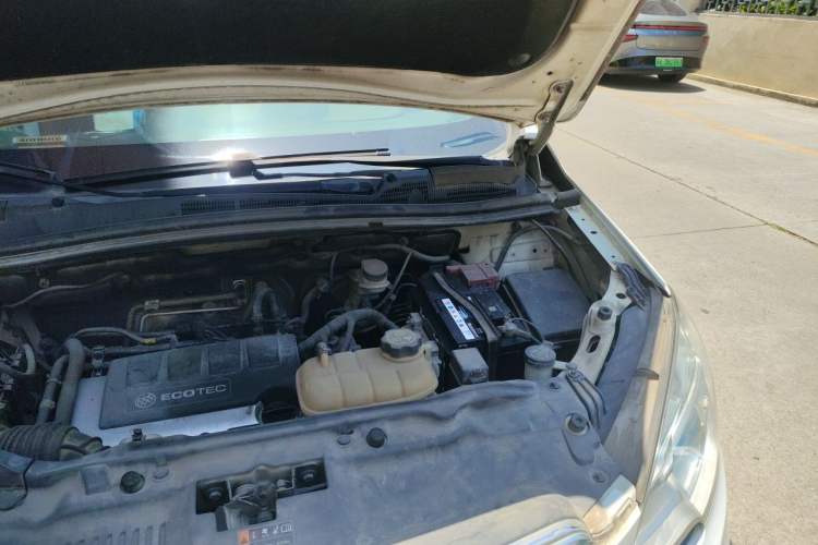 Used Buick Encore 2013 1.4T Automatic Two-Wheel Drive Leading Model Engine Bay Left
