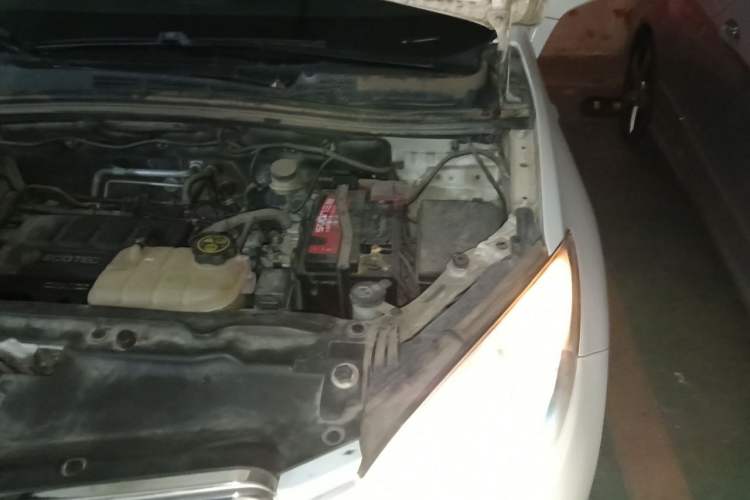 Used Buick Encore 2013 1.4T Automatic Two-Wheel Drive Leading Model Engine Bay Left