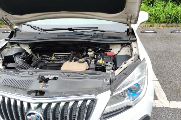 Used Buick Encore 2013 1.4T Automatic Two-Wheel Drive Elite Model Engine Bay Left