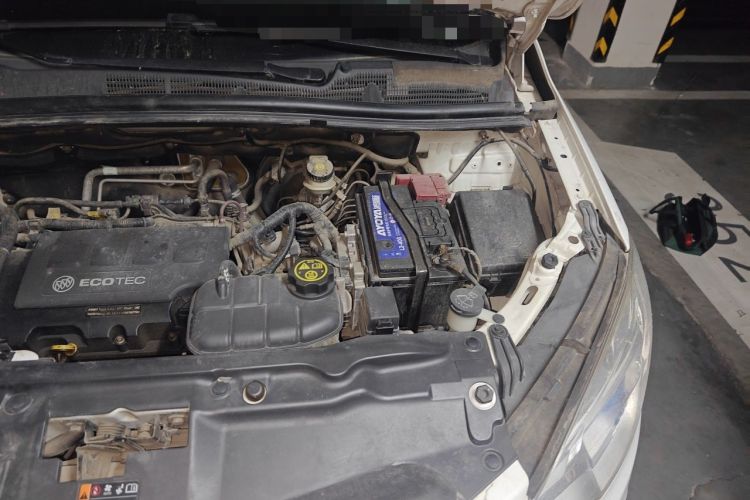 Used Buick Encore 2013 1.4T Automatic Two-Wheel Drive Elite Model Engine Bay Left
