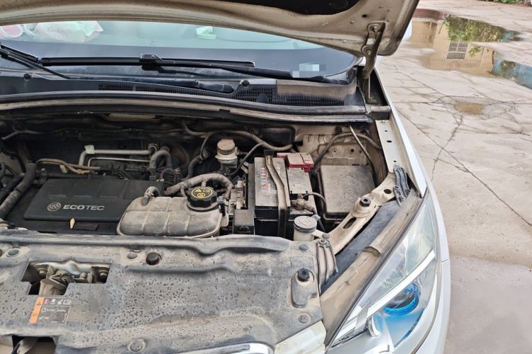 Used Buick Encore 2013 1.4T Automatic All-Wheel Drive Flagship Edition Engine Bay Left