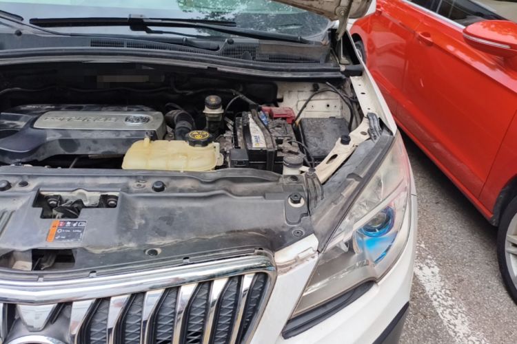 Used Buick Encore 2013 1.4T Automatic All-Wheel Drive Flagship Edition Engine Bay Left