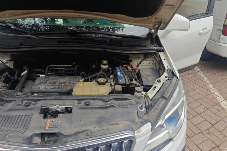 Used Buick Encore 2013 1.4T Automatic Two-Wheel Drive Elite Model Engine Bay Left