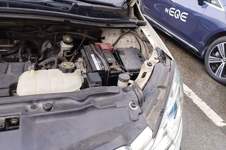 Used Buick Encore 2013 1.4T Automatic Two-Wheel Drive Elite Model Engine Bay Left