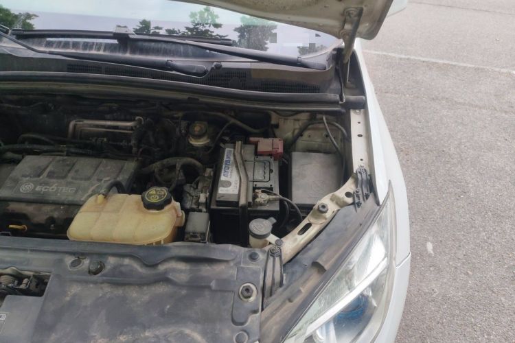 Used Buick Encore 2013 1.4T Automatic Two-Wheel Drive Leading Model Engine Bay Left