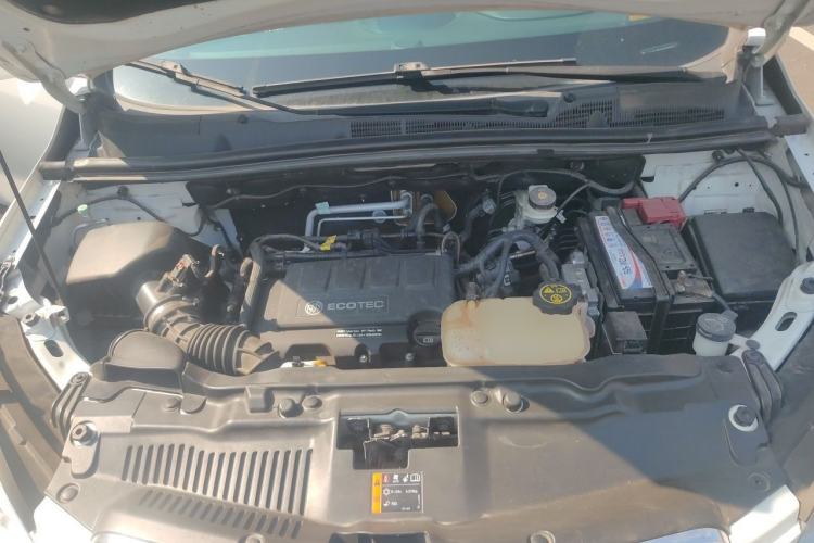 Used Buick Encore 2013 1.4T Manual Two-Wheel Drive Entry Model Engine Bay