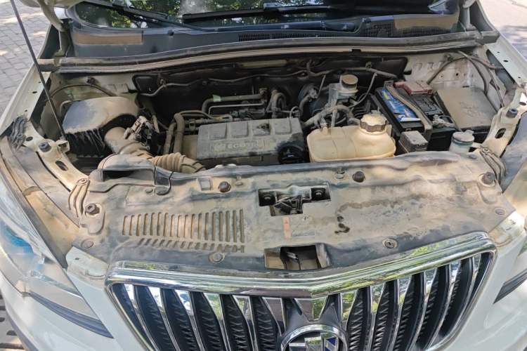 Used Buick Encore 2013 1.4T Manual Two-Wheel Drive Entry Model Engine Bay