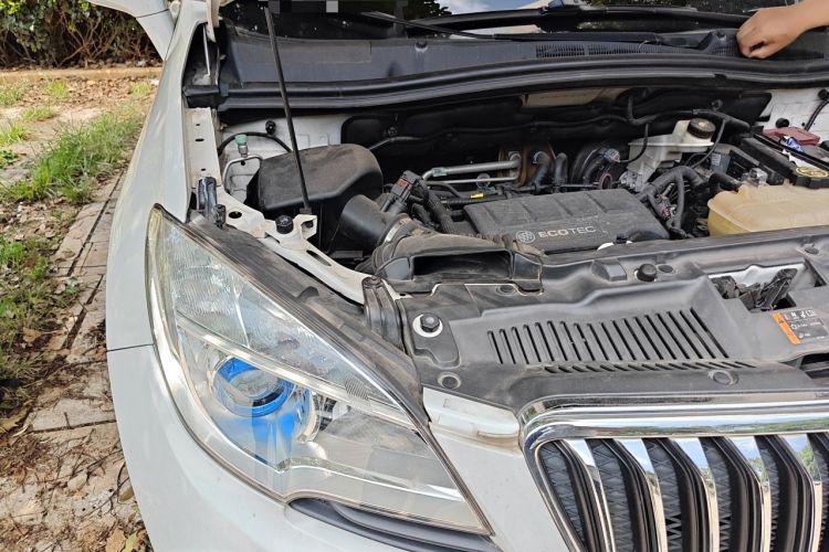 Used Buick Encore 2013 1.4T Automatic Two-Wheel Drive Leading Model Engine Bay Right
