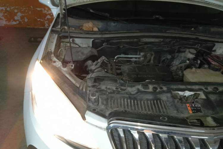 Used Buick Encore 2013 1.4T Automatic Two-Wheel Drive Leading Model Engine Bay Right