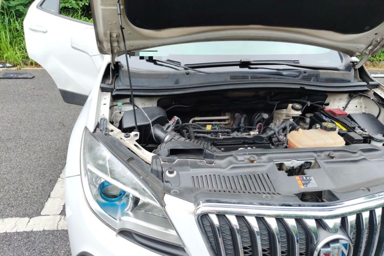Used Buick Encore 2013 1.4T Automatic Two-Wheel Drive Elite Model Engine Bay Right