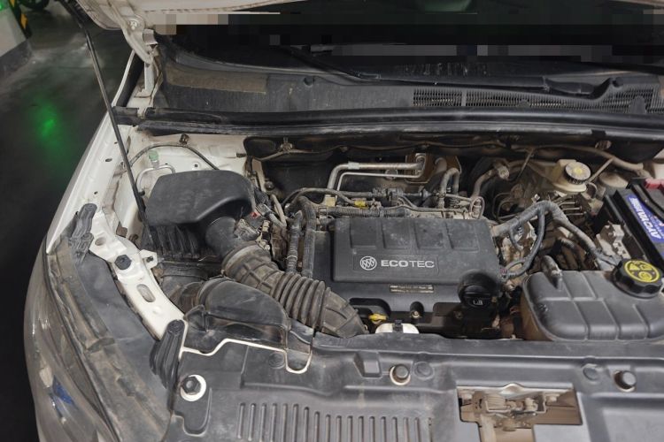Used Buick Encore 2013 1.4T Automatic Two-Wheel Drive Elite Model Engine Bay Right