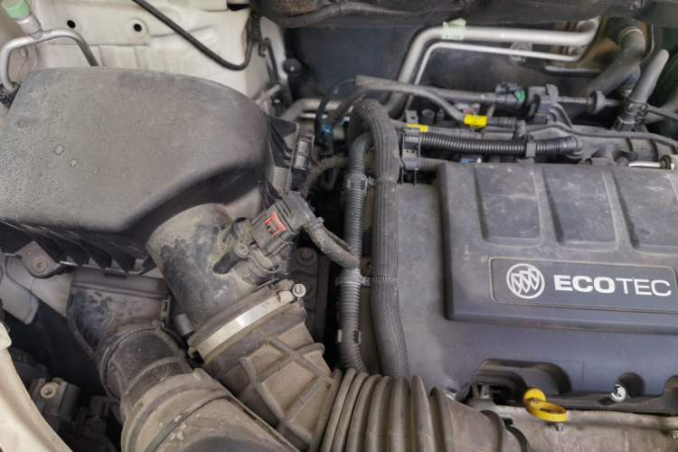 Used Buick Encore 2013 1.4T Manual Two-Wheel Drive Entry Model Engine Bay Right