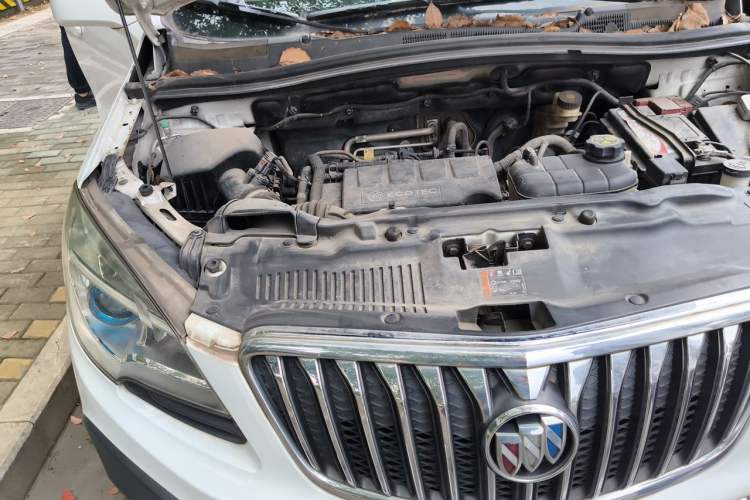 Used Buick Encore 2013 1.4T Automatic Two-Wheel Drive Elite Model Engine Bay Right