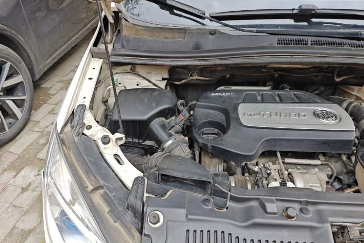 Used Buick Encore 2013 1.4T Automatic Two-Wheel Drive Leading Model Engine Bay Right