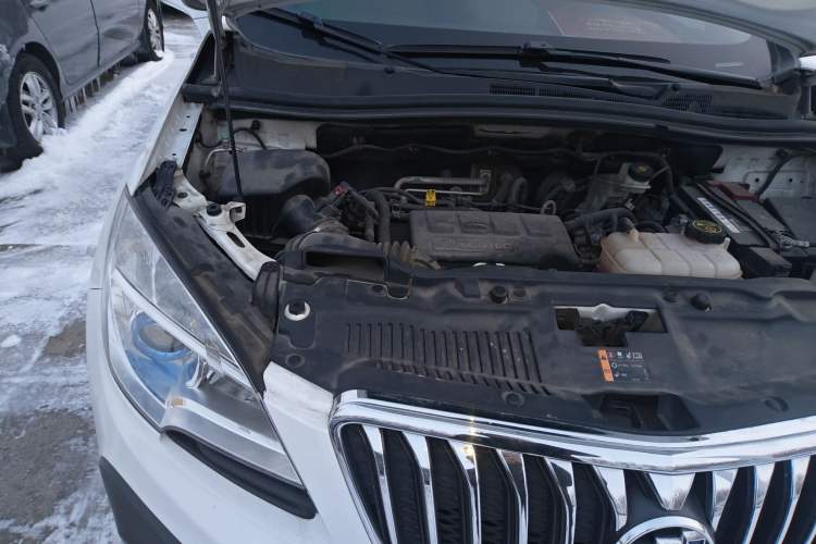 Used Buick Encore 2013 1.4T Automatic All-Wheel Drive Flagship Edition Engine Bay Right