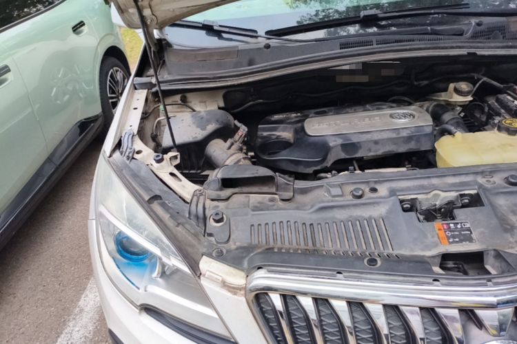 Used Buick Encore 2013 1.4T Automatic All-Wheel Drive Flagship Edition Engine Bay Right