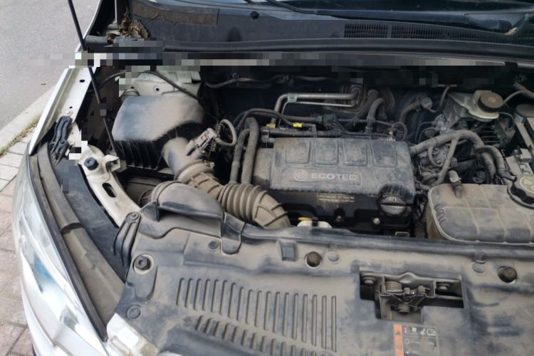 Used Buick Encore 2013 1.4T Manual Two-Wheel Drive Entry Model Engine Bay Right