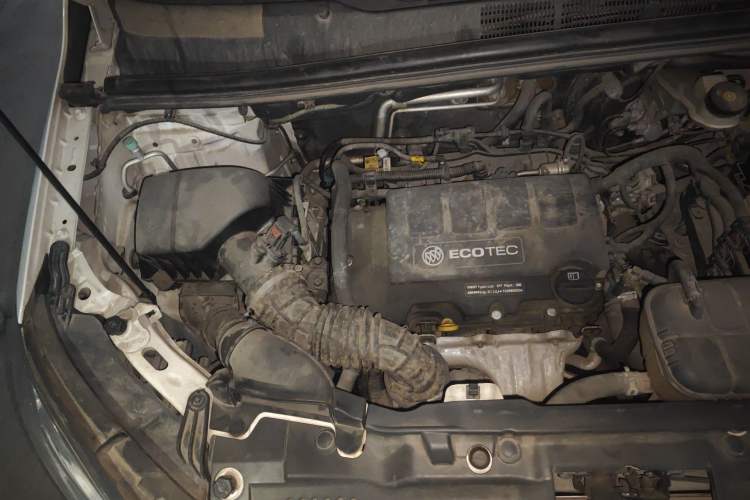 Used Buick Encore 2013 1.4T Automatic All-Wheel Drive Flagship Edition Engine Bay Right