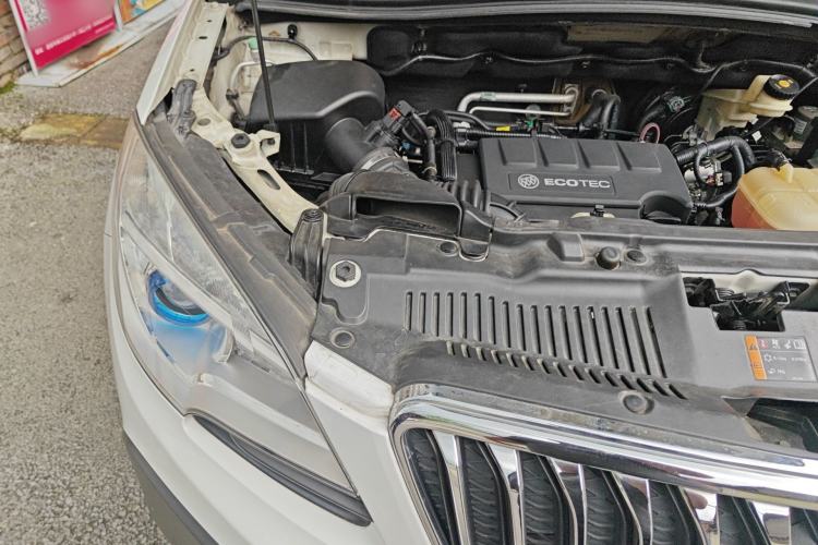 Used Buick Encore 2013 1.4T Automatic All-Wheel Drive Flagship Edition Engine Bay Right