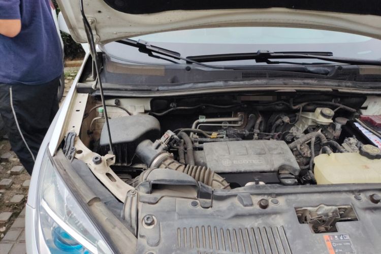 Used Buick Encore 2013 1.4T Automatic Two-Wheel Drive Leading Model Engine Bay Right