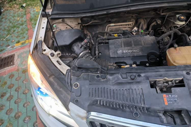Used Buick Encore 2013 1.4T Automatic Two-Wheel Drive Leading Model Engine Bay Right