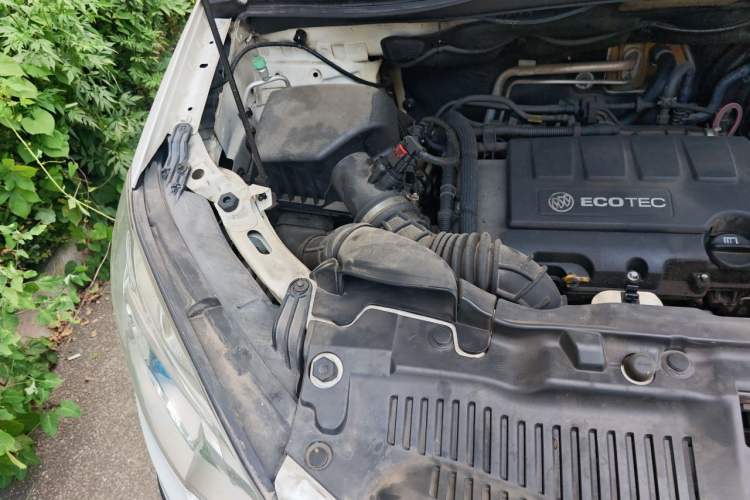 Used Buick Encore 2013 1.4T Automatic Two-Wheel Drive Leading Model Engine Bay Right