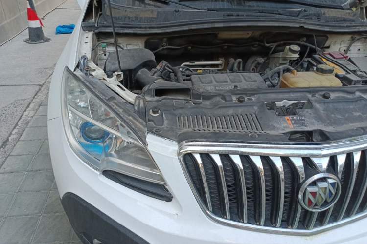Used Buick Encore 2013 1.4T Automatic Two-Wheel Drive Elite Model Engine Bay Right