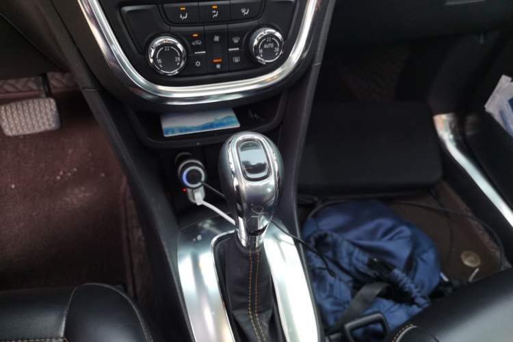 Used Buick Encore 2013 1.4T Automatic All-Wheel Drive Flagship Edition Gear Lever
