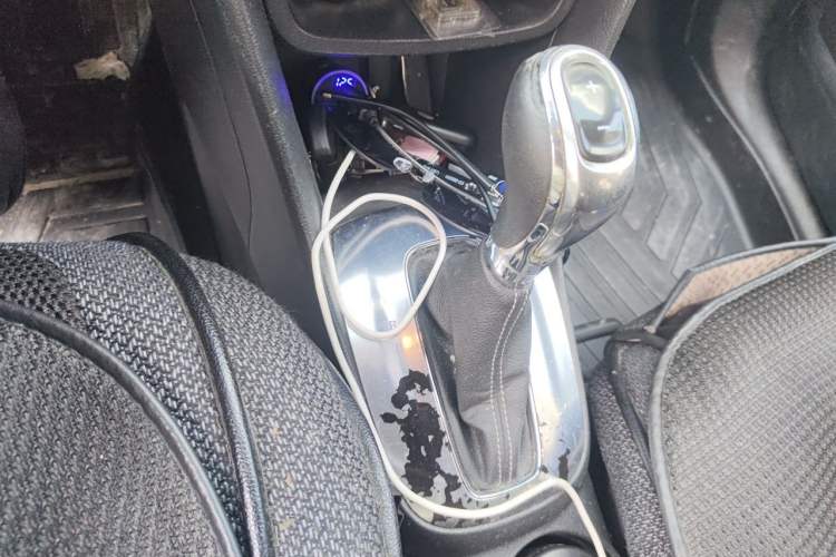 Used Buick Encore 2013 1.4T Automatic Two-Wheel Drive Elite Model Gear Lever